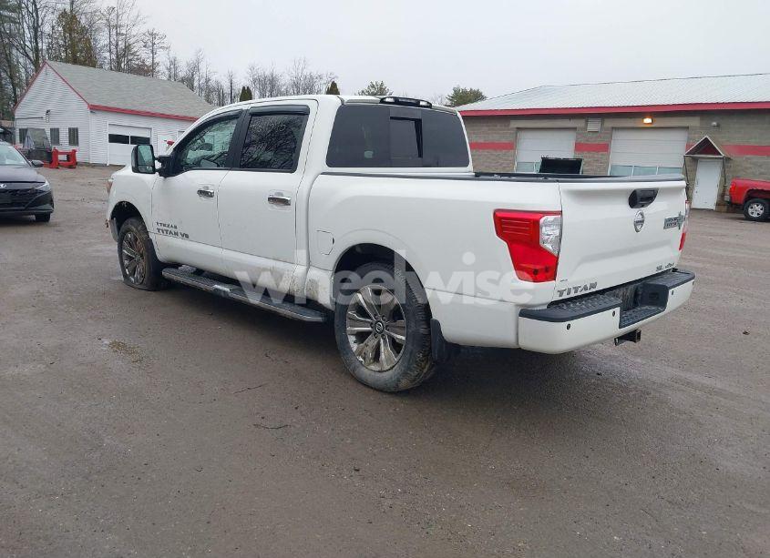 Photo 3 of 2018 Nissan Titan SL (VIN 1N6AA1E51JN548599)