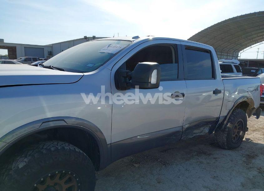 Photo 13 of 2019 Nissan Titan PRO-4X (VIN 1N6AA1E51KN532792)
