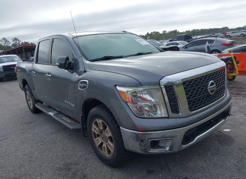 2017 Nissan Titan SV (VIN 1N6AA1E52HN573263) main photo