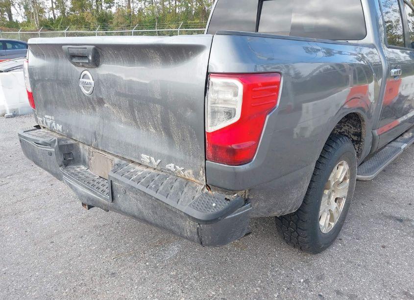 Photo 6 of 2017 Nissan Titan SV (VIN 1N6AA1E52HN573263)