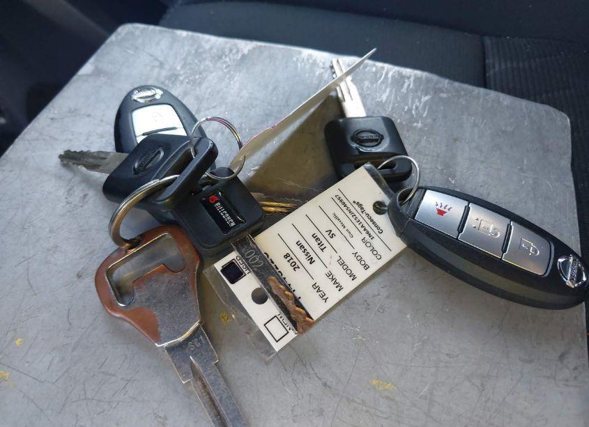 Photo 11 of 2018 Nissan Titan PLATINUM RESERVE/PRO-4X/S/SL/SV (VIN 1N6AA1E52JN546957)