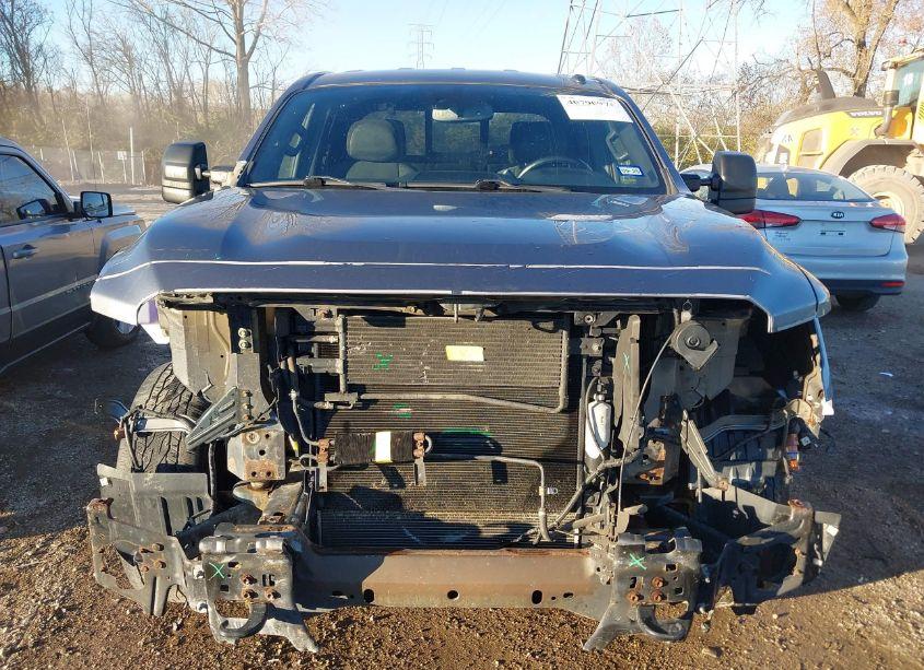 Photo 13 of 2018 Nissan Titan PLATINUM RESERVE/PRO-4X/S/SL/SV (VIN 1N6AA1E52JN546957)