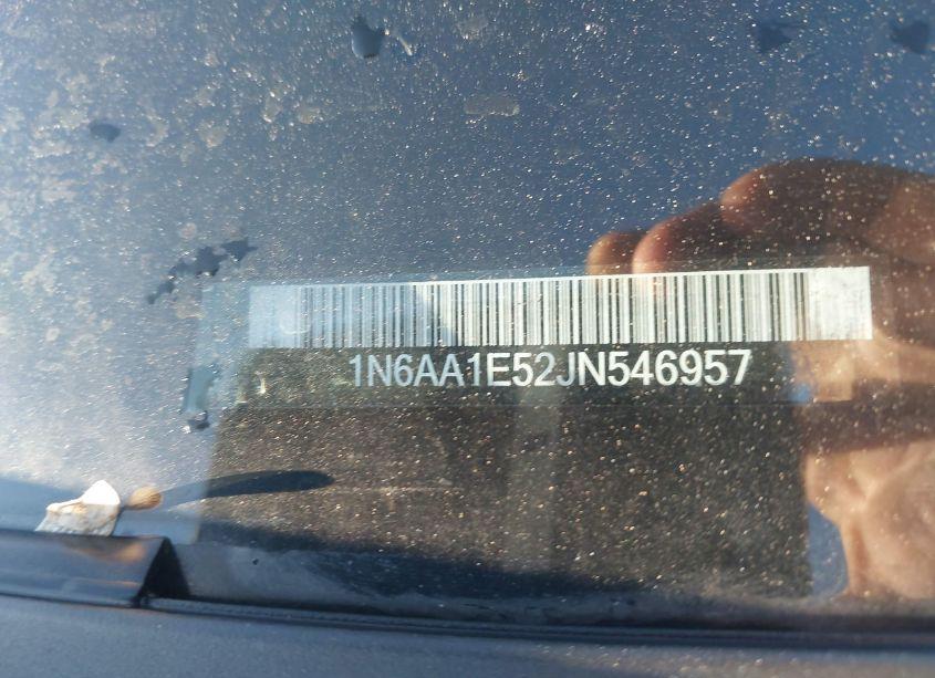 Photo 9 of 2018 Nissan Titan PLATINUM RESERVE/PRO-4X/S/SL/SV (VIN 1N6AA1E52JN546957)