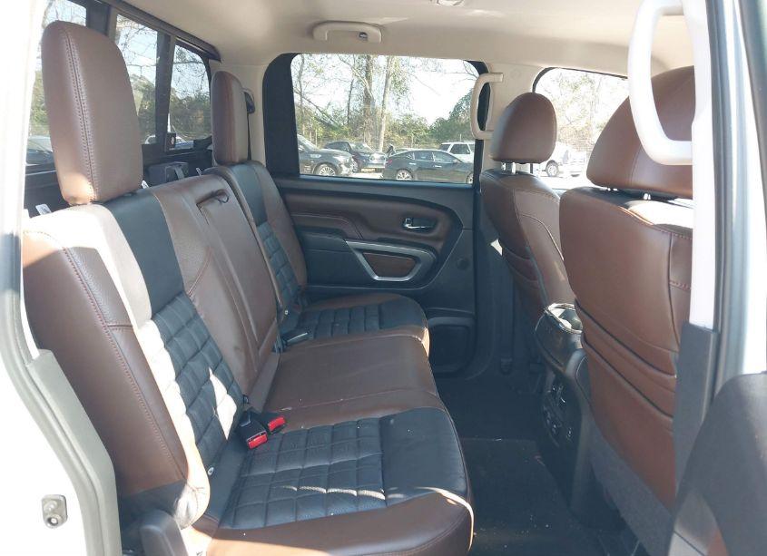 Photo 8 of 2019 Nissan Titan PLATINUM RESERVE (VIN 1N6AA1E53KN506484)