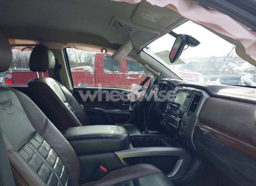 Photo 5 of 2017 Nissan Titan PLATINUM RESERVE (VIN 1N6AA1E55HN533095)