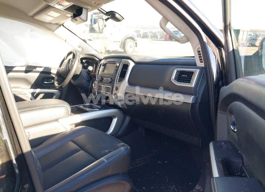 Photo 5 of 2019 Nissan Titan PRO-4X (VIN 1N6AA1E55KN517471)