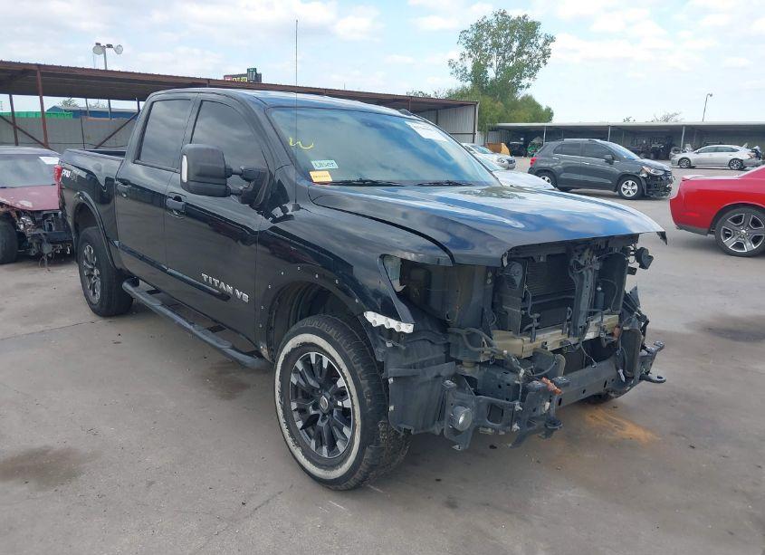 2019 Nissan Titan PRO-4X (VIN 1N6AA1E55KN525053) main photo