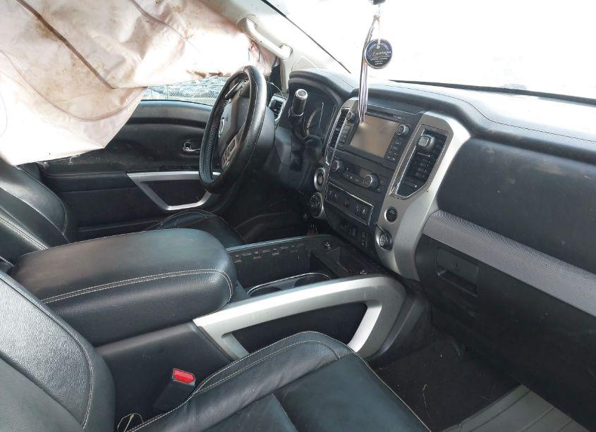 Photo 5 of 2017 Nissan Titan PRO-4X (VIN 1N6AA1E56HN541755)