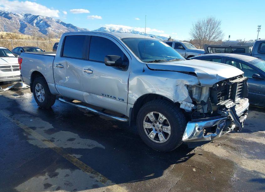 2018 Nissan Titan SV (VIN 1N6AA1E56JN509636) main photo