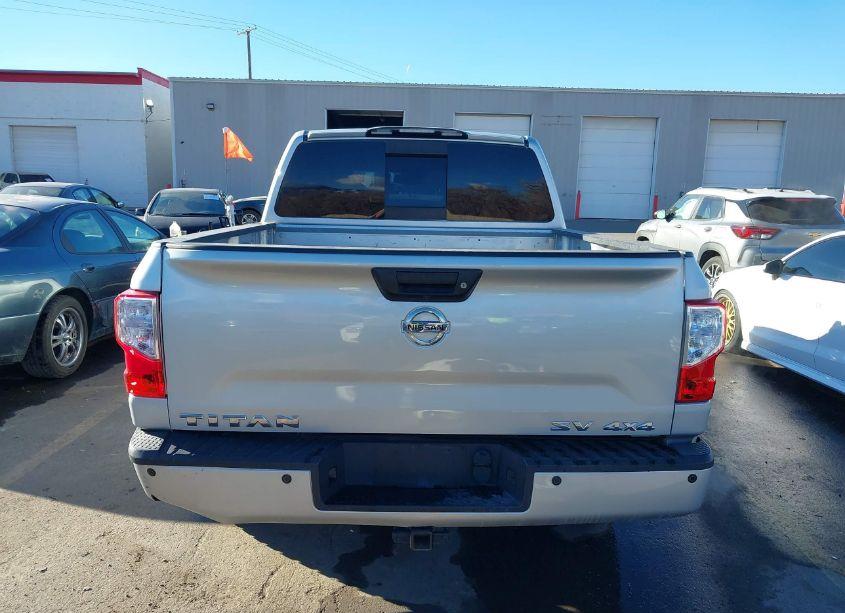 Photo 14 of 2018 Nissan Titan SV (VIN 1N6AA1E56JN509636)