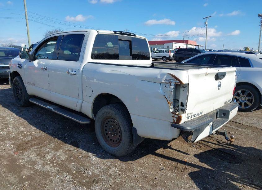 Photo 3 of 2017 Nissan Titan SL (VIN 1N6AA1E58HN527307)