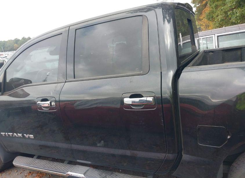 Photo 14 of 2019 Nissan Titan SV (VIN 1N6AA1E58KN502673)