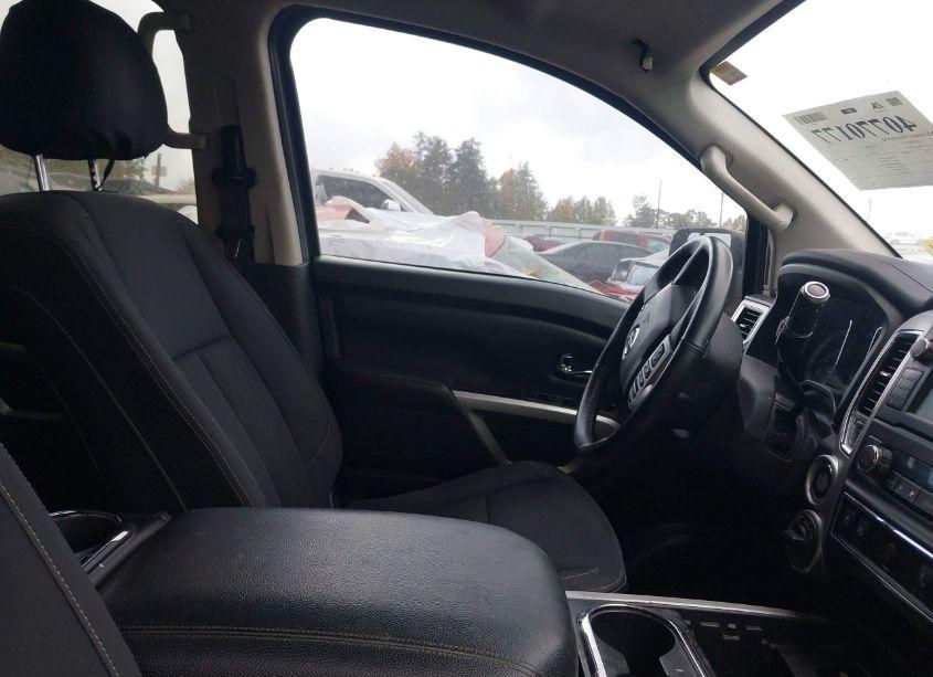 Photo 5 of 2019 Nissan Titan SV (VIN 1N6AA1E58KN502673)