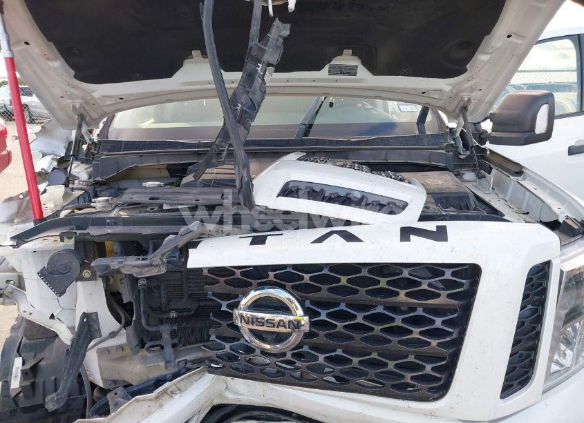 Photo 10 of 2019 Nissan Titan PRO-4X (VIN 1N6AA1E58KN513611)