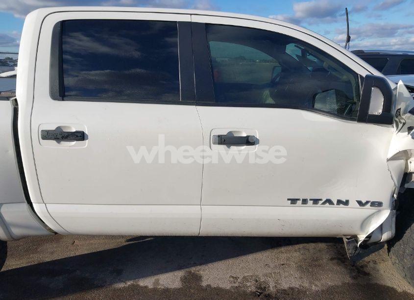 Photo 14 of 2019 Nissan Titan PRO-4X (VIN 1N6AA1E58KN513611)