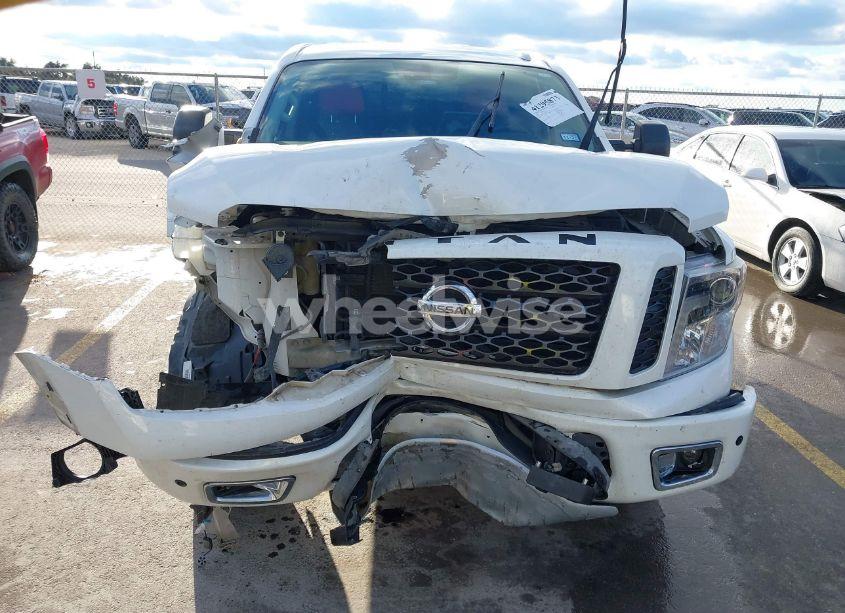 Photo 6 of 2019 Nissan Titan PRO-4X (VIN 1N6AA1E58KN513611)