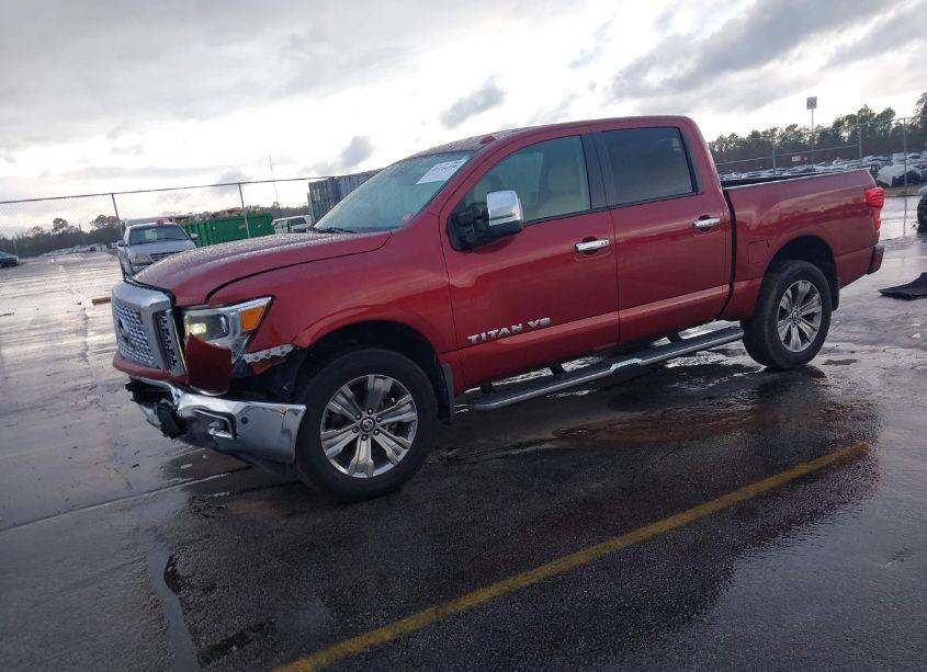 Photo 2 of 2018 Nissan Titan SL (VIN 1N6AA1E59JN510621)