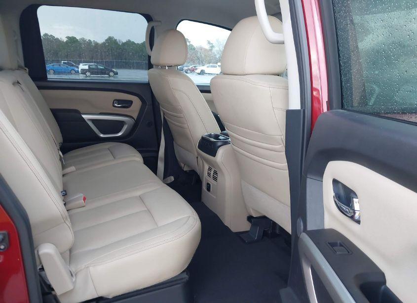 Photo 8 of 2018 Nissan Titan SL (VIN 1N6AA1E59JN510621)