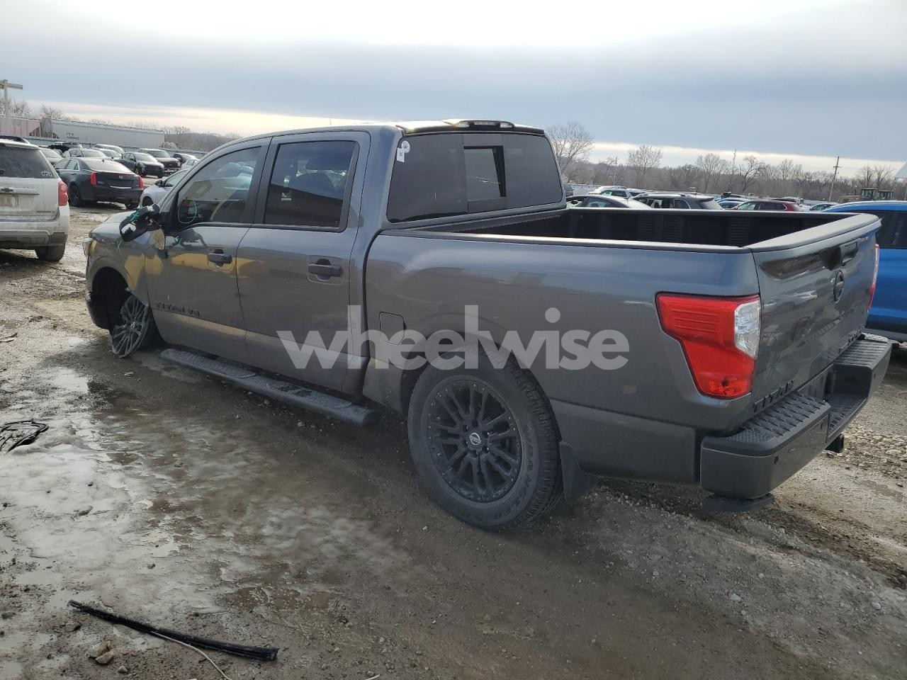 Photo 2 of 2018 NISSAN TITAN SV (VIN 1N6AA1E59JN551332)