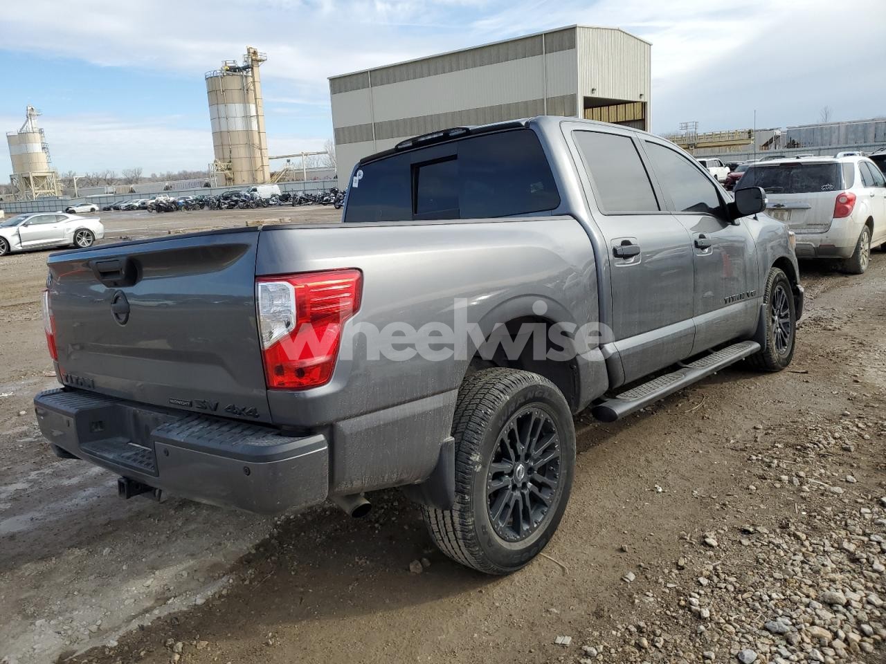Photo 3 of 2018 NISSAN TITAN SV (VIN 1N6AA1E59JN551332)