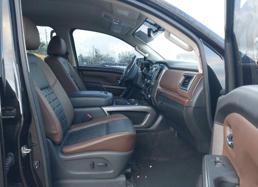 Photo 5 of 2019 Nissan Titan PLATINUM RESERVE (VIN 1N6AA1E5XKN516476)