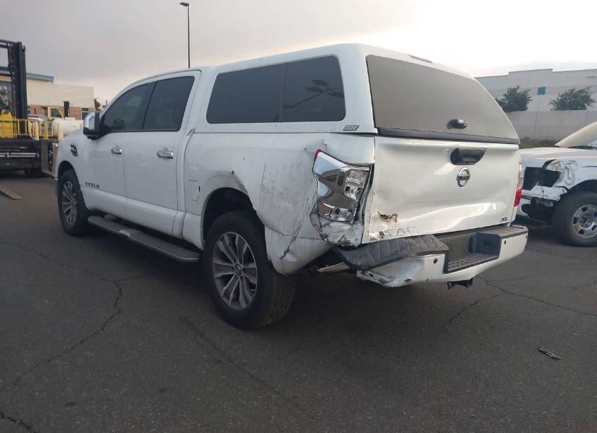 Photo 3 of 2017 Nissan Titan SL (VIN 1N6AA1E62HN515162)