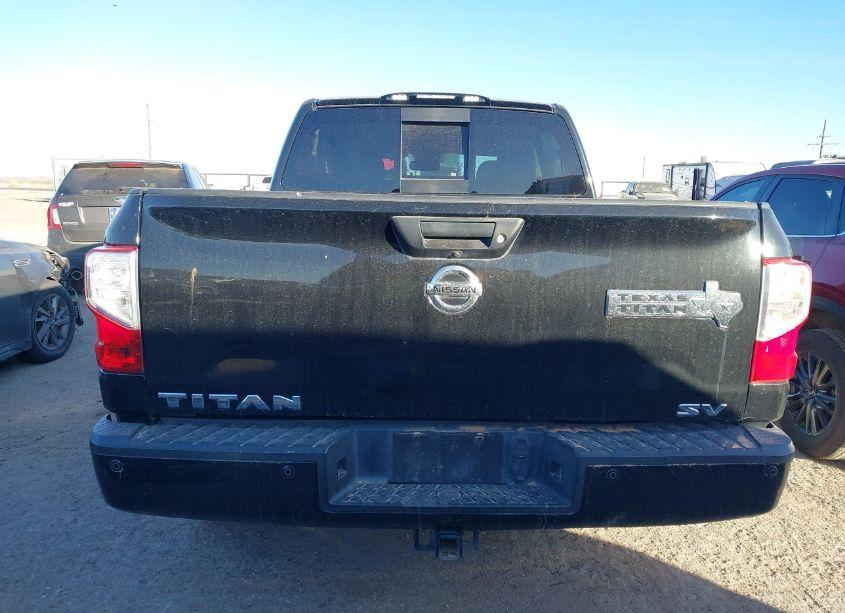 Photo 17 of 2018 Nissan Titan SV (VIN 1N6AA1E62JN503907)