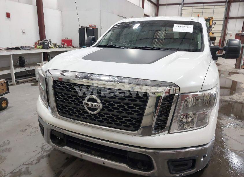 Photo 12 of 2018 Nissan Titan SV (VIN 1N6AA1E63JN539220)