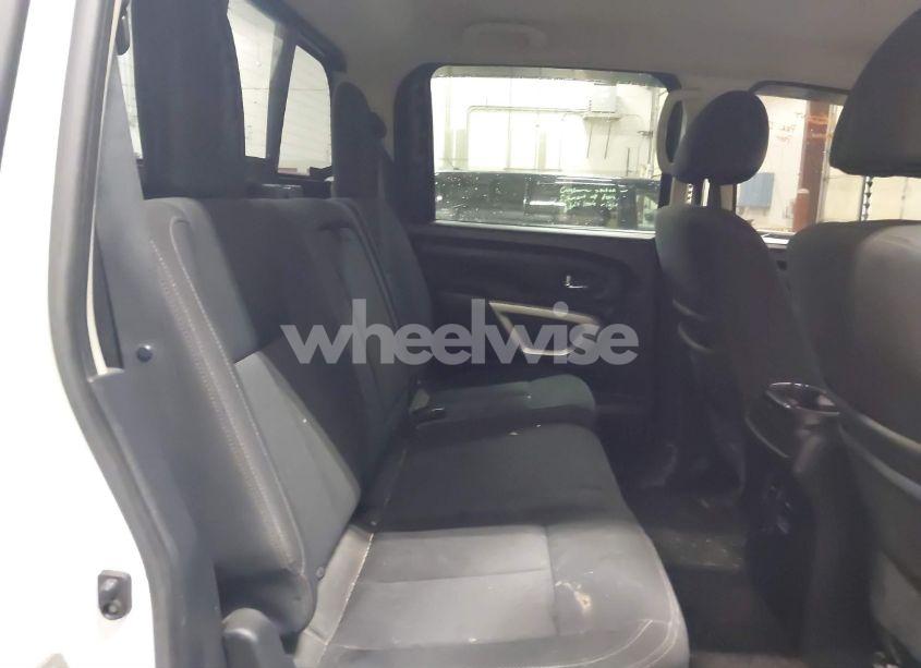 Photo 8 of 2018 Nissan Titan SV (VIN 1N6AA1E63JN539220)