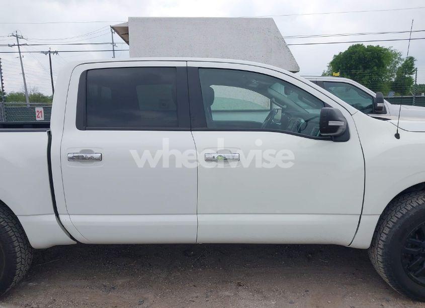 Photo 13 of 2018 Nissan Titan SV (VIN 1N6AA1E65JN506719)