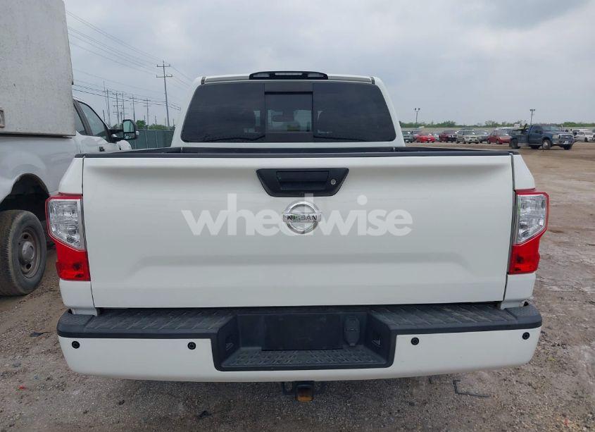 Photo 16 of 2018 Nissan Titan SV (VIN 1N6AA1E65JN506719)