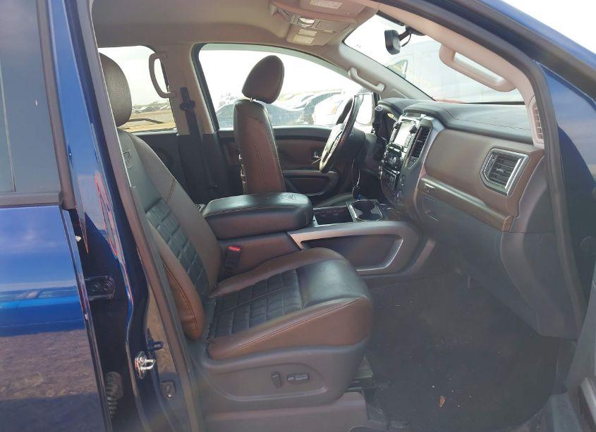 Photo 5 of 2017 Nissan Titan PLATINUM RESERVE (VIN 1N6AA1E66HN521028)