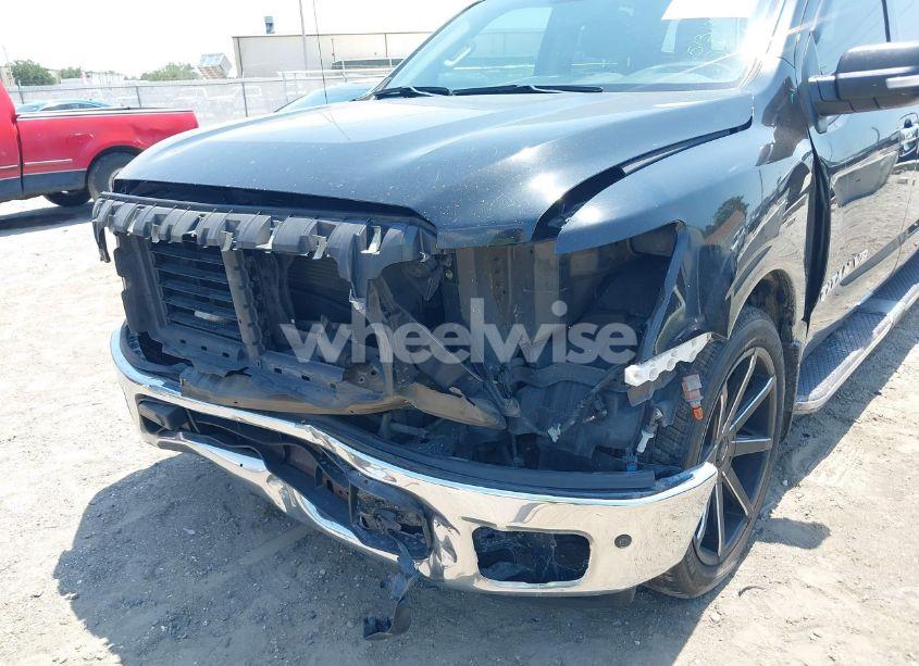 Photo 6 of 2018 Nissan Titan SV (VIN 1N6AA1E66JN513131)