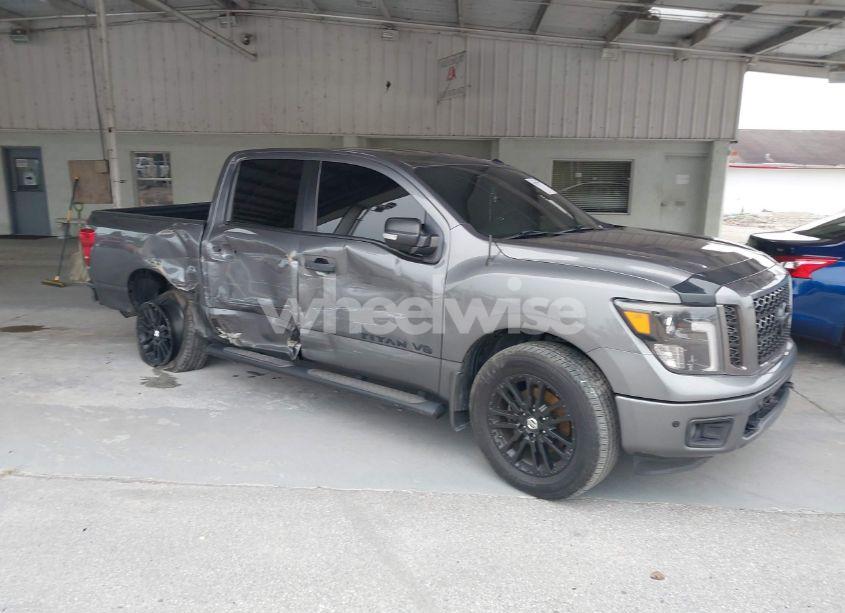 2019 Nissan Titan SV (VIN 1N6AA1E68KN529526) main photo