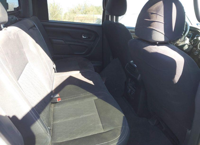 Photo 8 of 2019 Nissan Titan SV (VIN 1N6AA1E68KN533463)