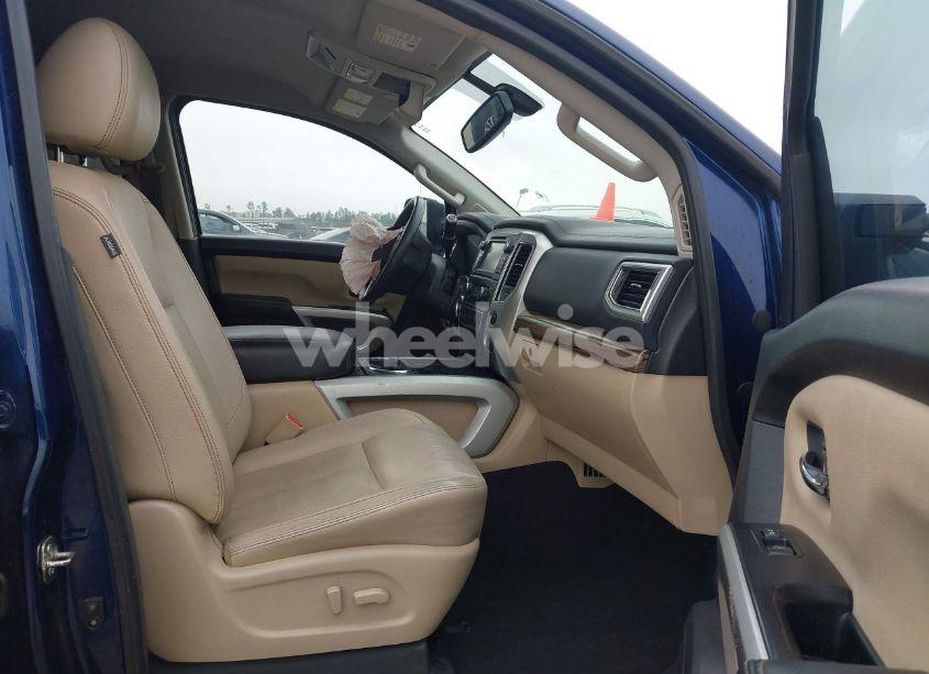 Photo 5 of 2018 Nissan Titan SL (VIN 1N6AA1E69JN500096)