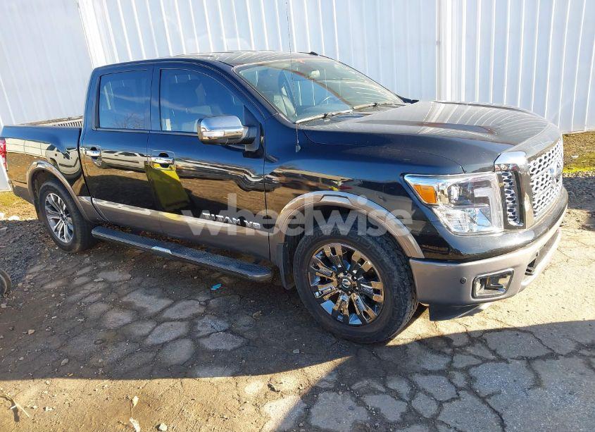 2018 Nissan Titan PLATINUM RESERVE (VIN 1N6AA1E69JN540646) main photo