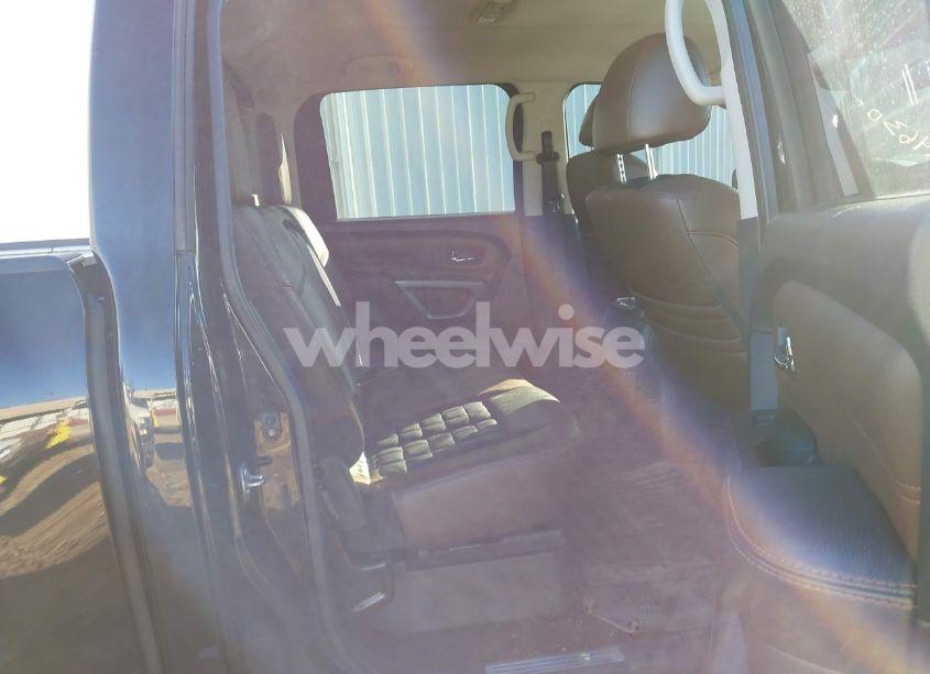 Photo 8 of 2018 Nissan Titan PLATINUM RESERVE (VIN 1N6AA1E69JN540646)