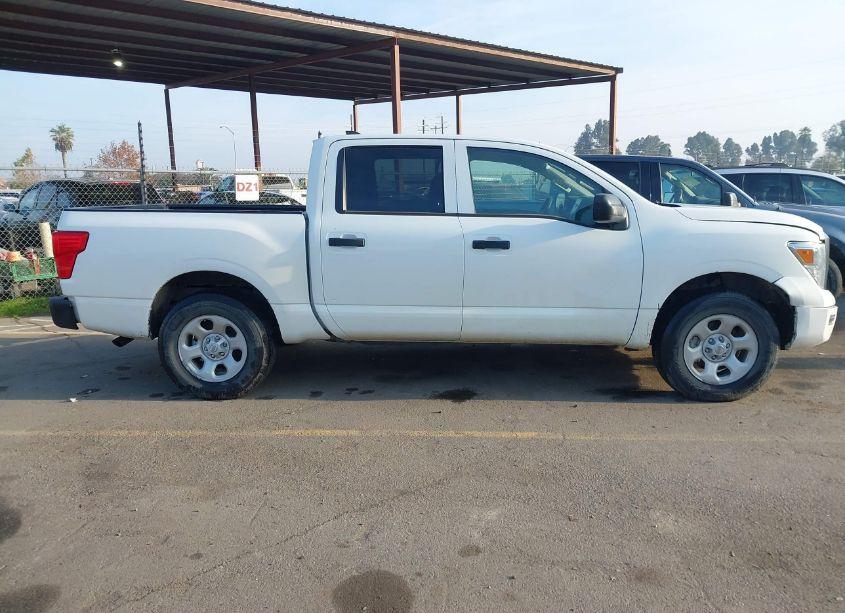 Photo 13 of 2022 Nissan Titan S 4X4 (VIN 1N6AA1EC3NN106413)