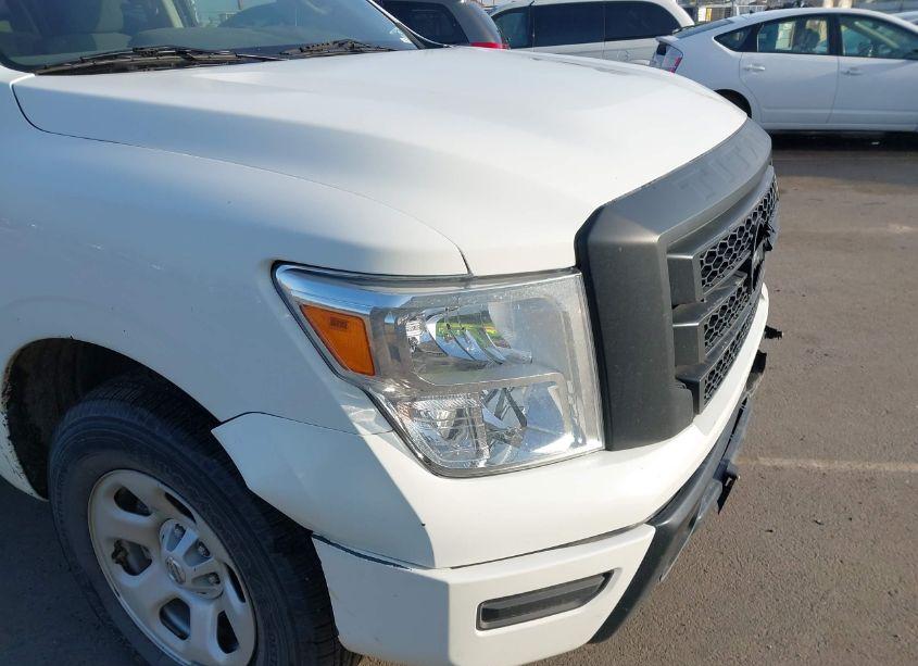 Photo 18 of 2022 Nissan Titan S 4X4 (VIN 1N6AA1EC3NN106413)