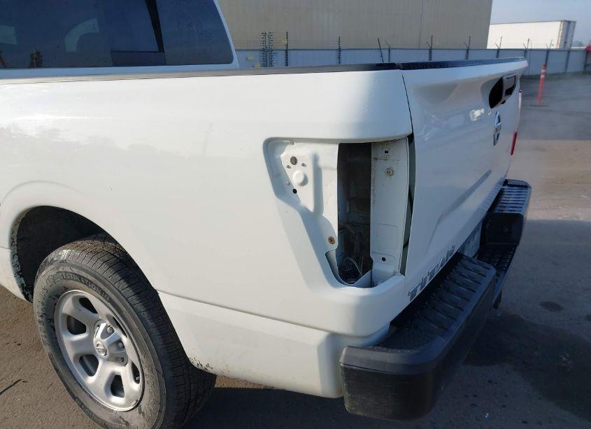 Photo 21 of 2022 Nissan Titan S 4X4 (VIN 1N6AA1EC3NN106413)