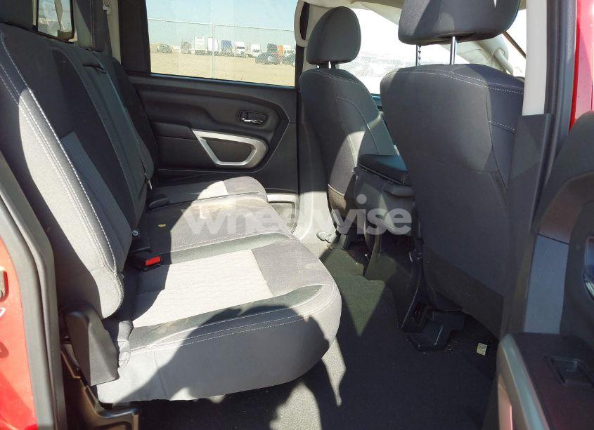 Photo 8 of 2022 Nissan Titan SV 4X4 (VIN 1N6AA1EC5NN104856)