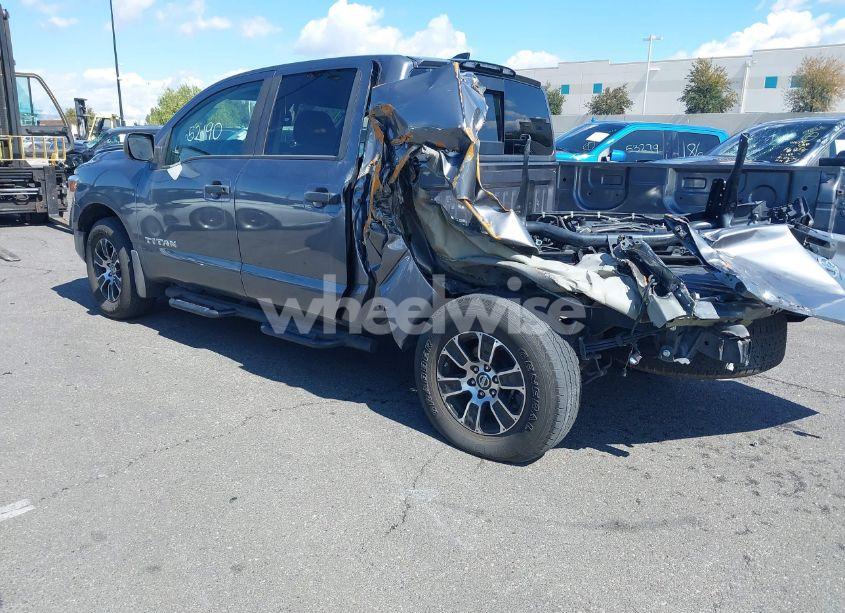 Photo 3 of 2022 Nissan Titan SV 4X4 (VIN 1N6AA1EC8NN108027)