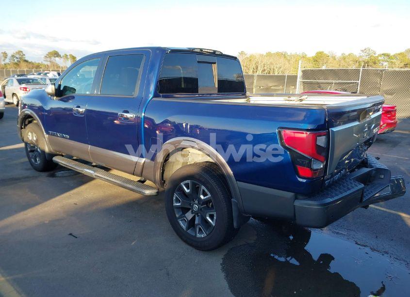 Photo 3 of 2020 Nissan Titan PLATINUM RESERVE 4X4 (VIN 1N6AA1ED0LN500358)