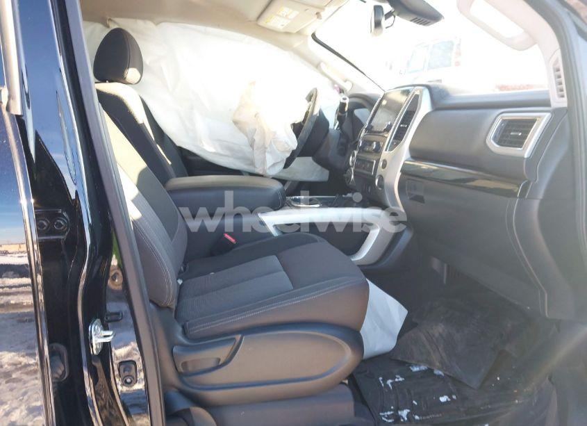 Photo 5 of 2020 Nissan Titan SV 4X4 (VIN 1N6AA1ED2LN511667)