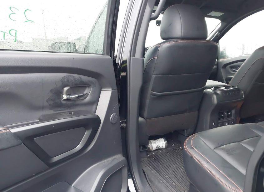 Photo 8 of 2023 Nissan Titan PRO-4X 4X4 (VIN 1N6AA1ED2PN106964)