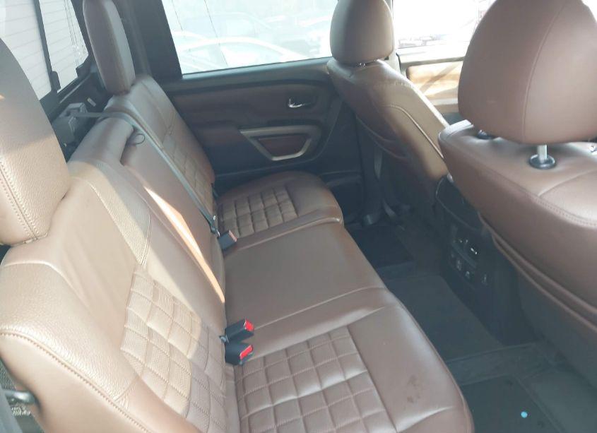 Photo 8 of 2020 Nissan Titan PLATINUM RESERVE 4X4 (VIN 1N6AA1ED4LN507569)