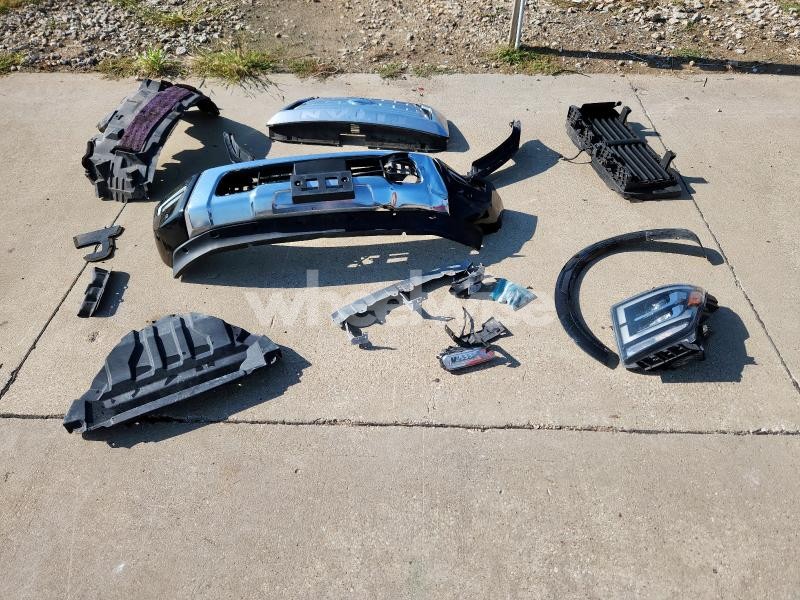 Photo 11 of 2020 NISSAN TITAN SV (VIN 1N6AA1ED4LN510150)