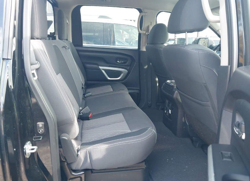 Photo 8 of 2022 Nissan Titan SV 4X4 (VIN 1N6AA1ED4NN104534)