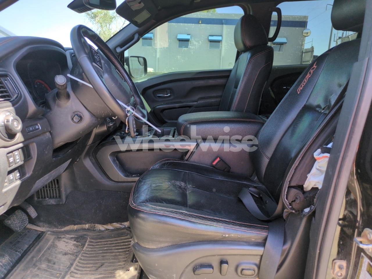 Photo 7 of 2021 NISSAN TITAN SV (VIN 1N6AA1ED9MN533666)